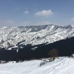 春先に今シーズン最初で最後のスキー旅行。なんとかは高いところが好き？マイコさんも大満足の新潟越後湯沢「舞子スノーリゾート」に行く。