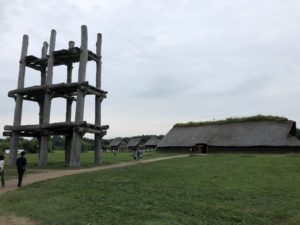 北の大地に開いた縄文文化、太古ロマンひろがる”三内丸山遺跡”