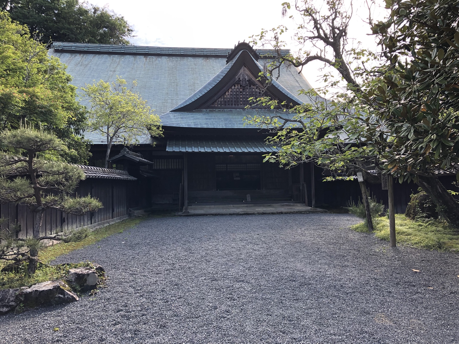 頼朝と政子の出会いの地「伊豆韮山」！北条氏の史跡や日本最初のパンも 