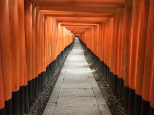 京都・伏見稲荷大社(前編)!千本鳥居の他にも見どころいっぱい