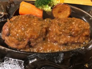 静岡掛川でジュゥジュゥ絶品グルメ！「さわやか」のげんこつハンバーグ