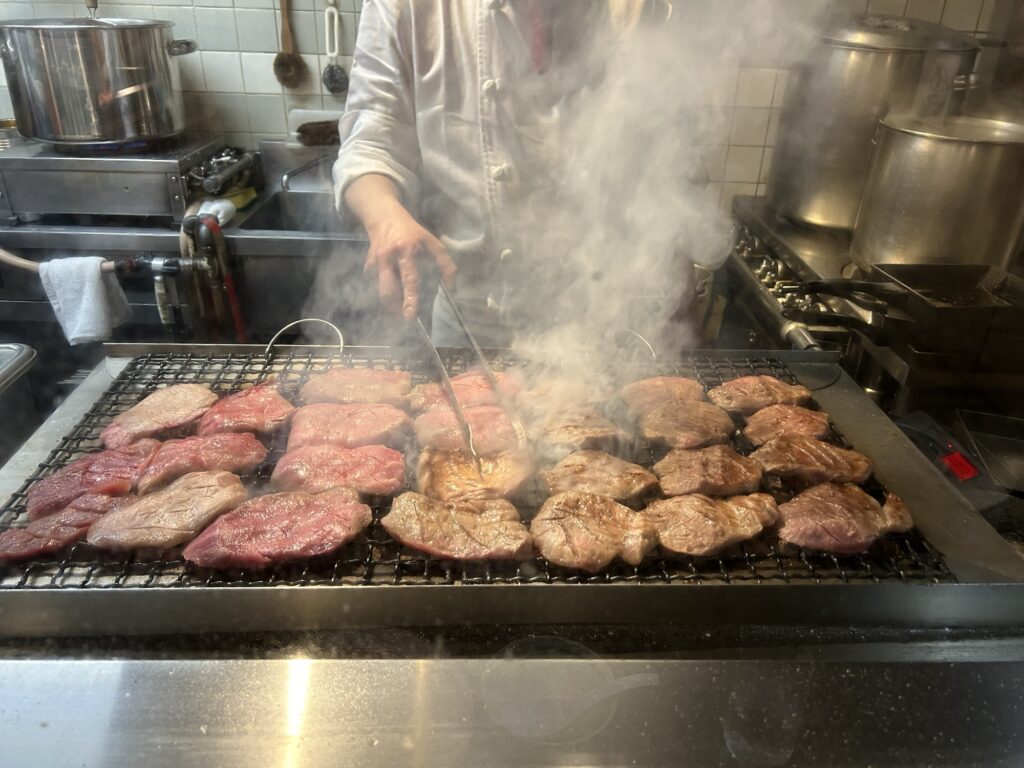 仙台「牛たんの一仙」！絶妙の焼き加減と驚くほどの柔らかさ…旨みしたたる"真とろたん焼"